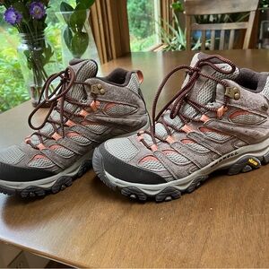 Moab 3 Mid women’s